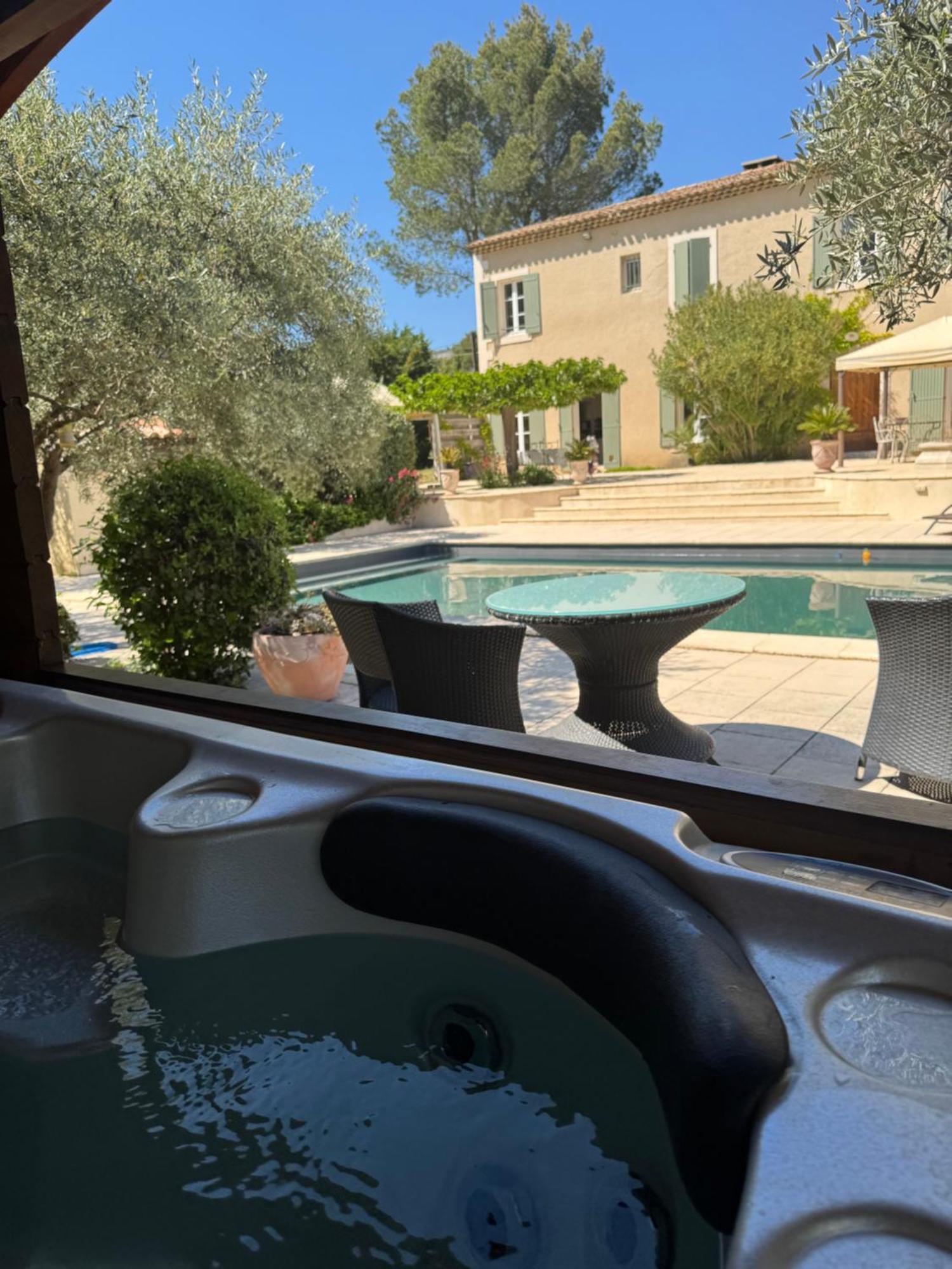 Appel Du Luberon Villa Mérindol Exterior photo