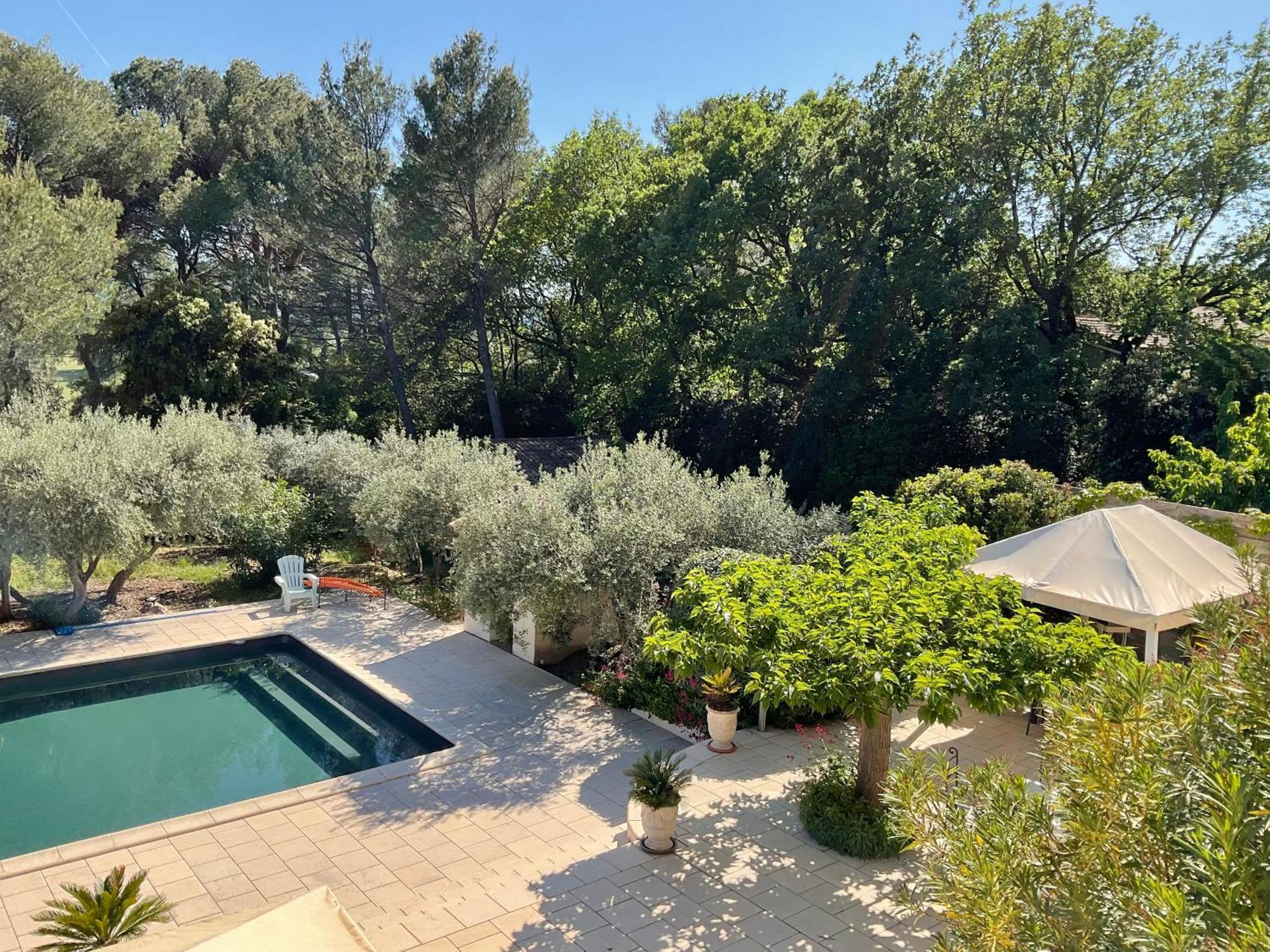 Appel Du Luberon Villa Mérindol Exterior photo
